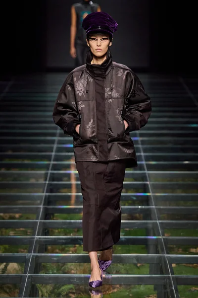 Look 53